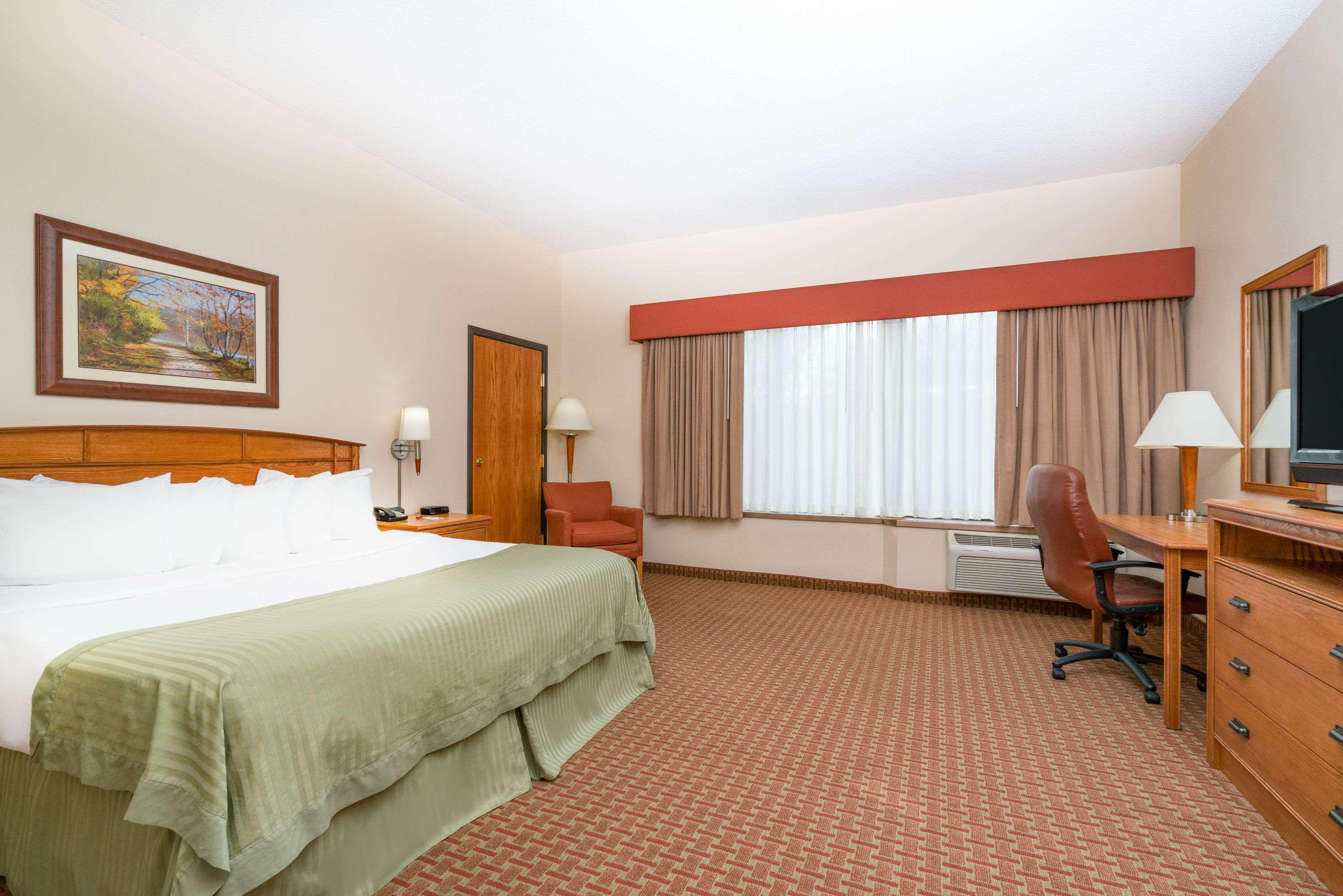 Ramada By Wyndham Des Moines Tropics Resort & Conference Ctr Urbandale Eksteriør billede